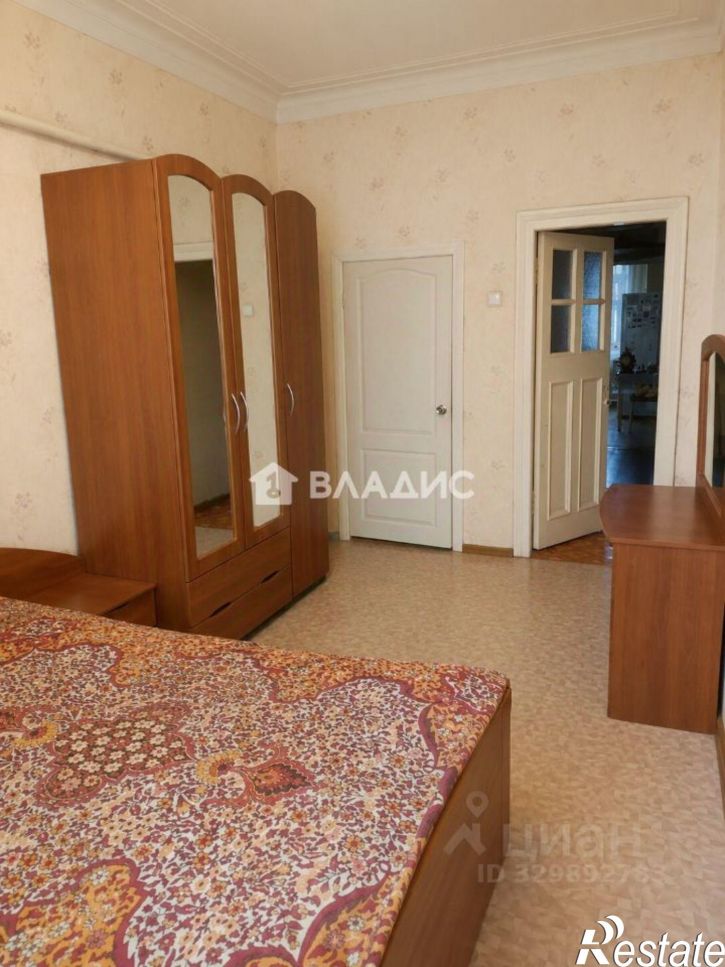 4-комн квартира улица Калинина, 22,  д. 22