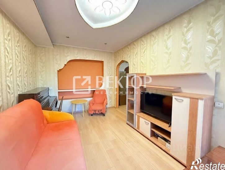 3-комн квартира ул Громобоя, 15,  д. 15