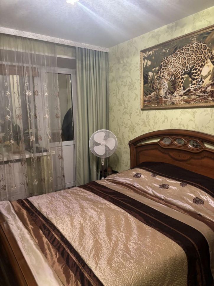 4-комн квартира Маяковского ул, 25