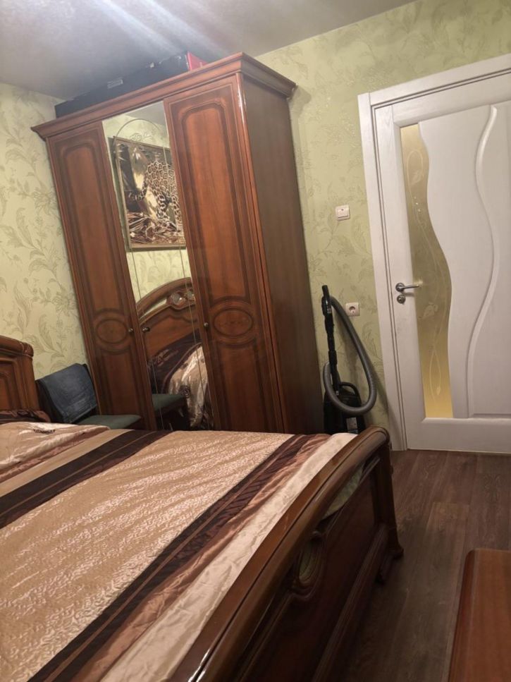 4-комн квартира Маяковского ул, 25