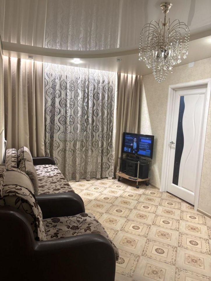 4-комн квартира Маяковского ул, 25