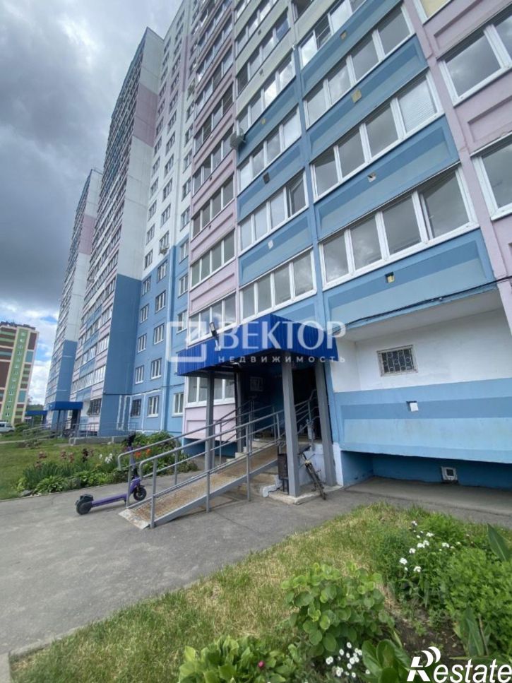 1-комн квартира улица Парижской Коммуны, 41,  д. 41