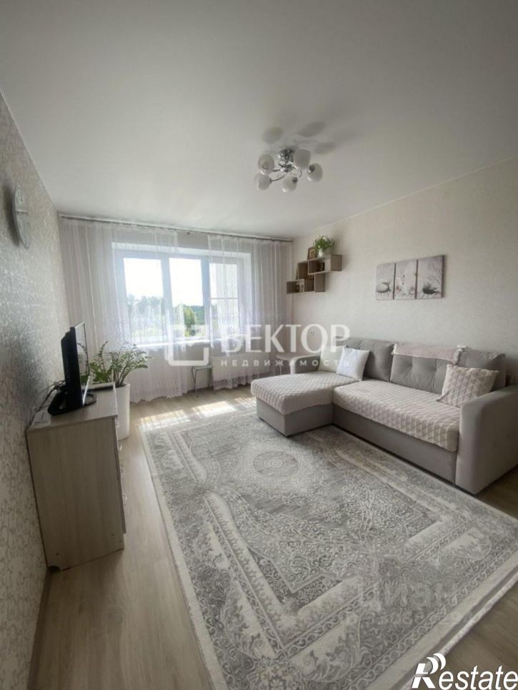 1-комн квартира улица Парижской Коммуны, 41,  д. 41
