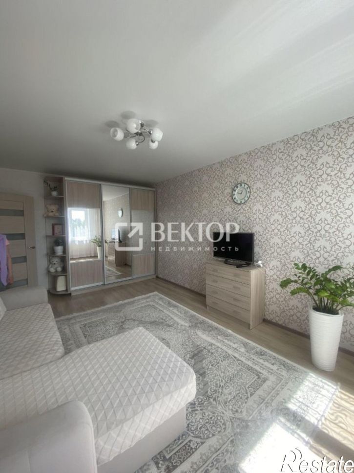 1-комн квартира улица Парижской Коммуны, 41,  д. 41