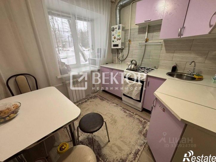 2-комн квартира проспект Строителей, 3,  д. 3