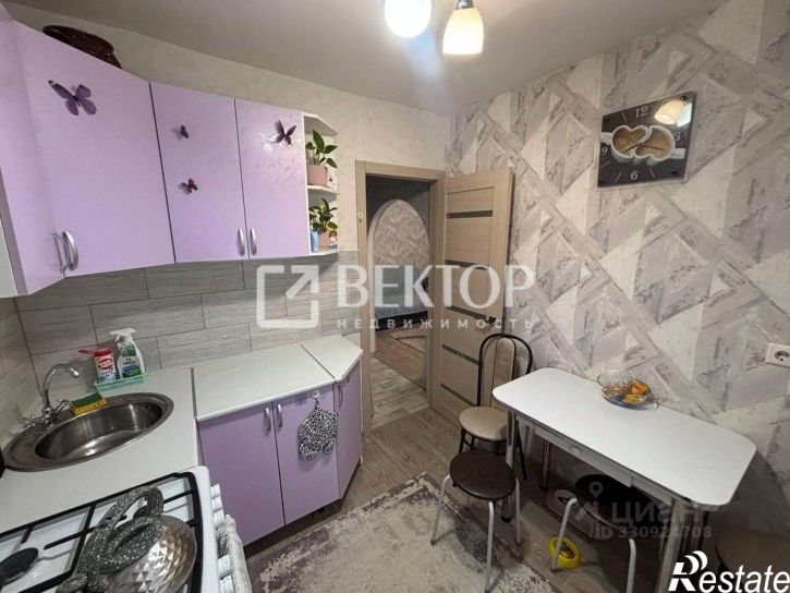 2-комн квартира проспект Строителей, 3,  д. 3