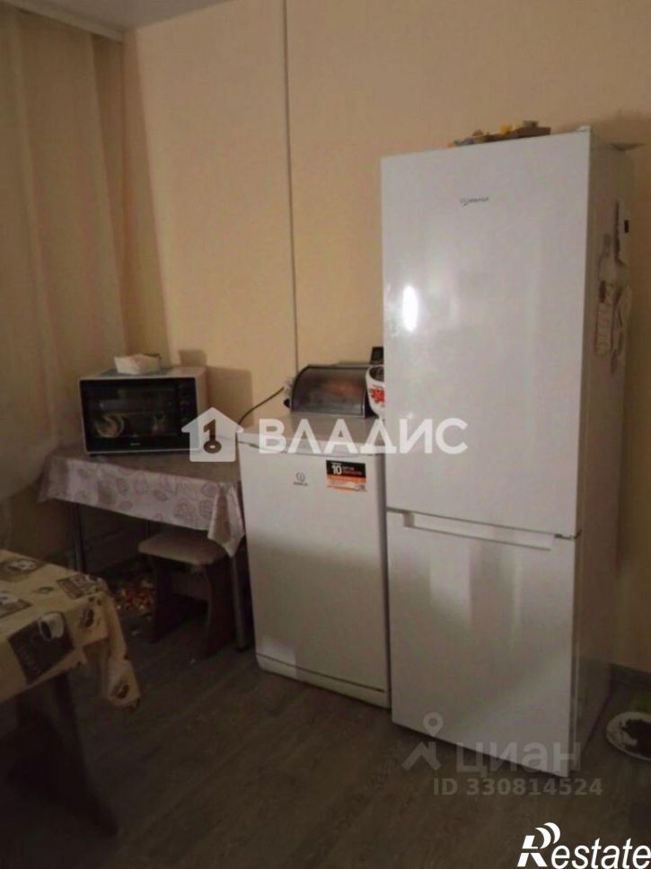 3-комн квартира ул Красных Зорь, 1,  д. 1