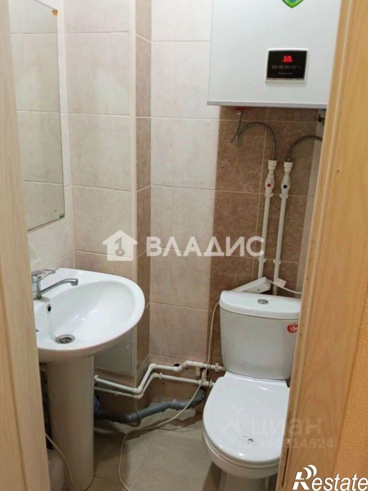 3-комн квартира ул Красных Зорь, 1,  д. 1