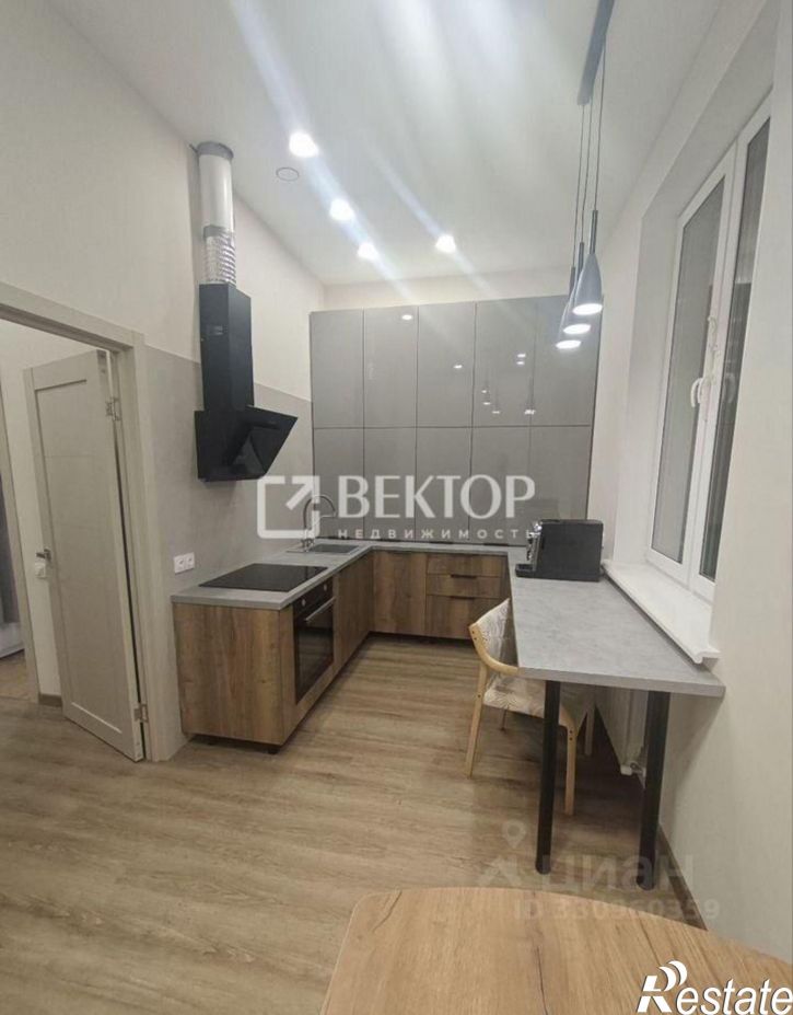 3-комн квартира улица 10 Августа, 87,  д. 87