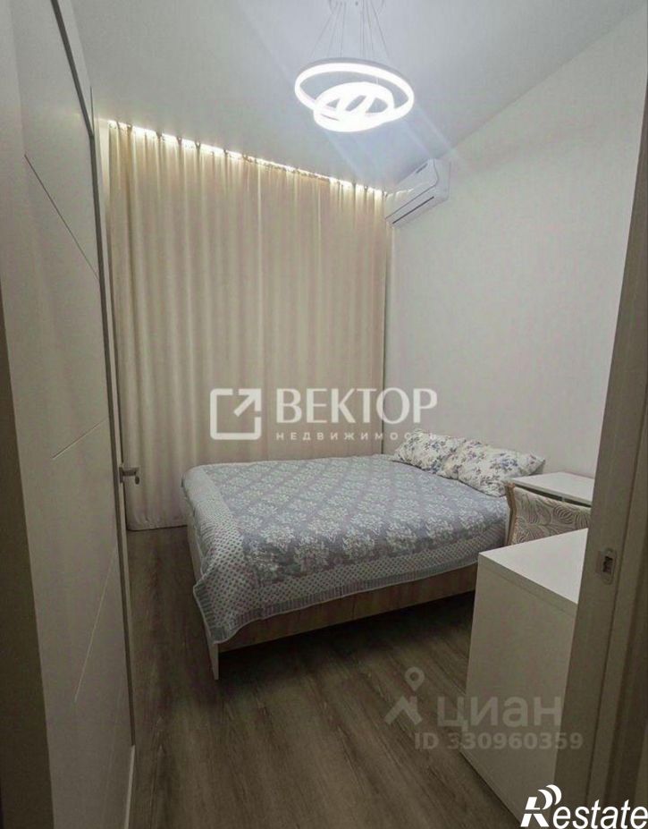 3-комн квартира улица 10 Августа, 87,  д. 87