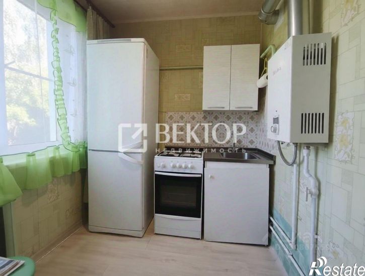 3-комн квартира Бакинский пр-д, 84,  д. 84