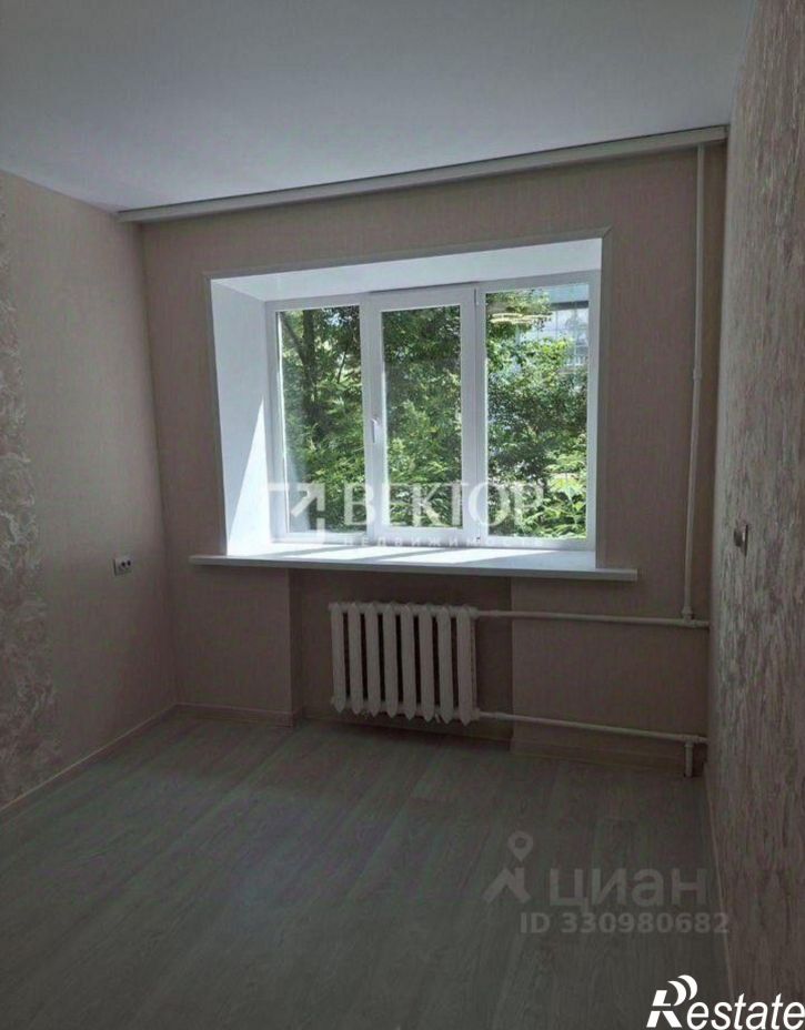 1-комн квартира ул Красных Зорь, 1,  д. 1