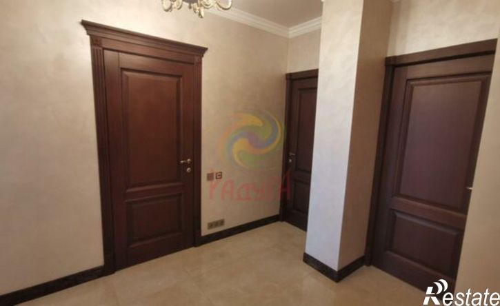 3-комн квартира ул Колотилова, 38,  д. 38