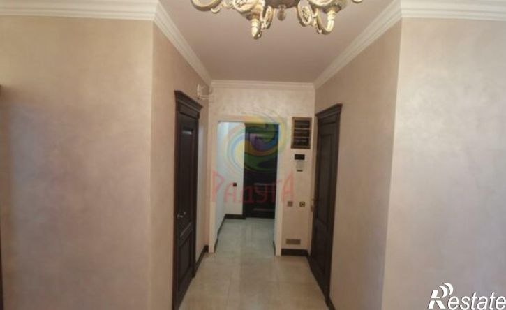 3-комн квартира ул Колотилова, 38,  д. 38