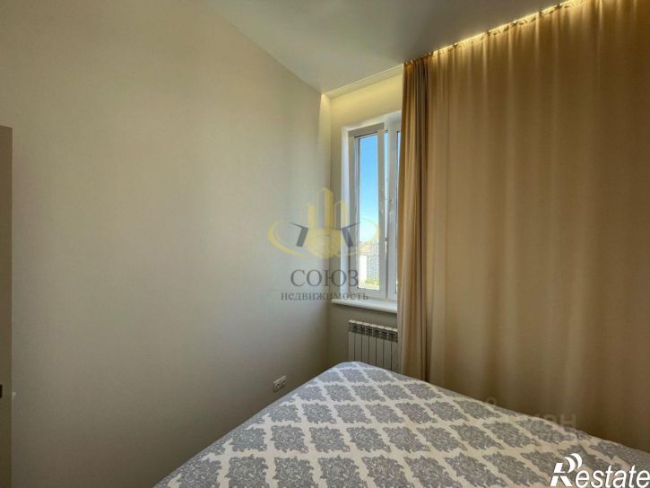 3-комн квартира улица 10 Августа, 87,  д. 87