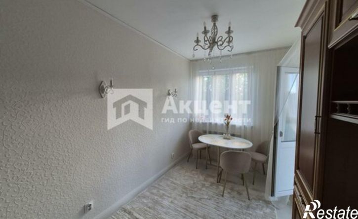 2-комн квартира улица 10 Августа, 85,  д. 85