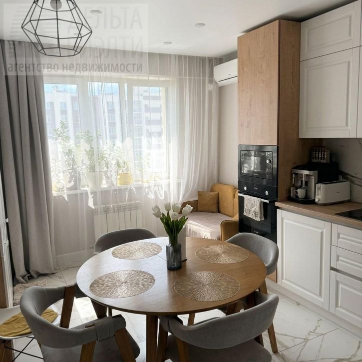 2-комн квартира Наумова ул, 5