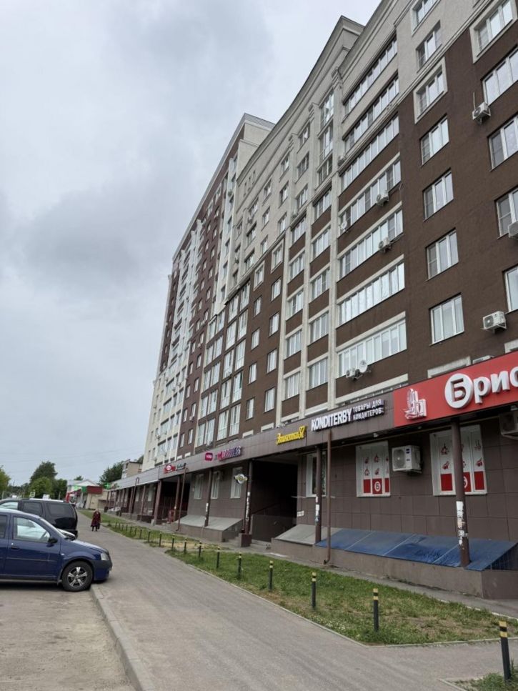 2-комн квартира Красных Зорь ул, 8