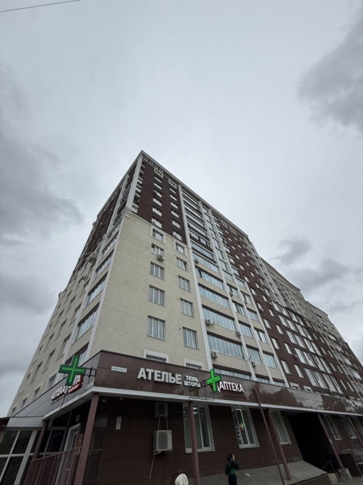 2-комн квартира Красных Зорь ул, 8