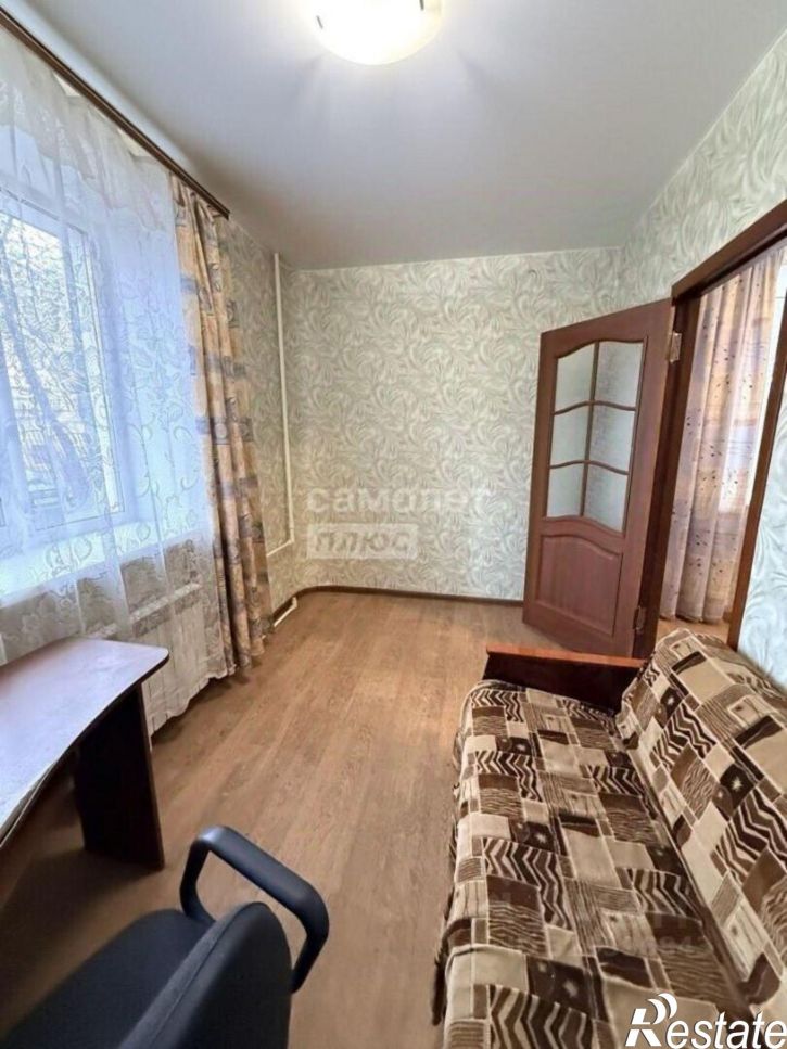 2-комн квартира ул Красных Зорь, 2,  д. 2
