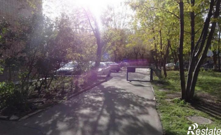 3-комн квартира улица Дзержинского, 2,  д. 2