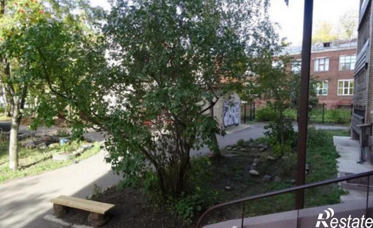 3-комн квартира улица Дзержинского, 2,  д. 2