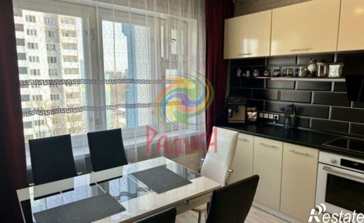 3-комн квартира ул Парижской Коммуны, 41,  д. 41