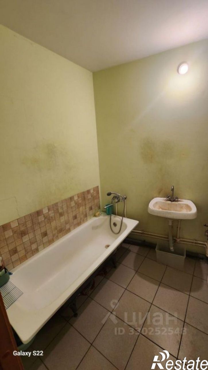 2-комн квартира Революционная улица, 26,  д. 26