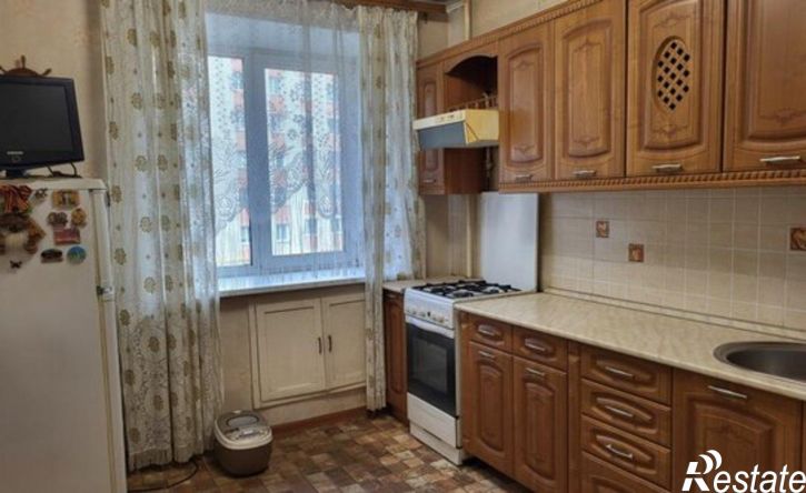 3-комн квартира улица Поэта Майорова, 16,  д. 16