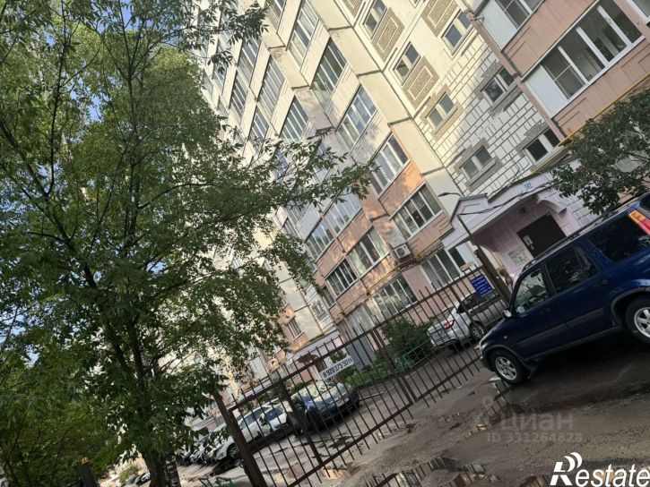 2-комн квартира ул Куконковых, 142,  д. 142