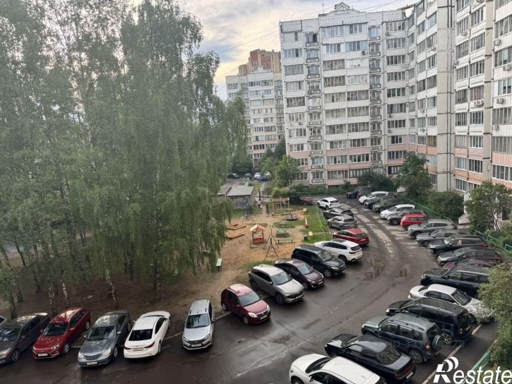 2-комн квартира ул Куконковых, 142,  д. 142