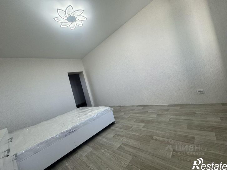 1-комн квартира улица Красных Зорь, 8,  д. 8