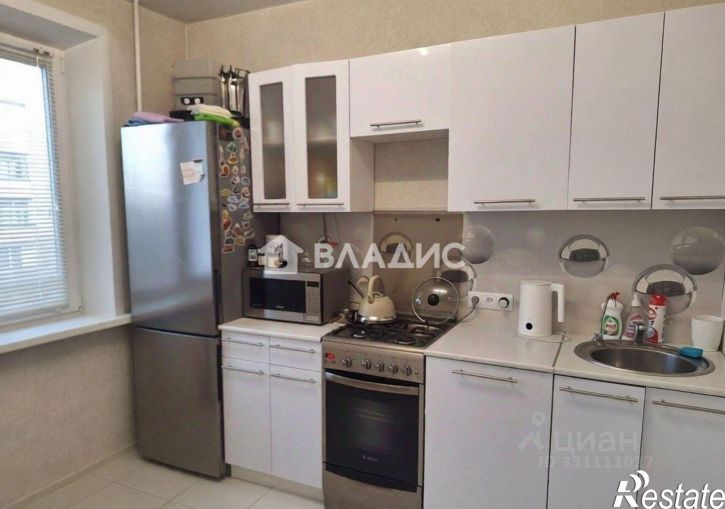 3-комн квартира улица Танкиста Белороссова, 2,  д. 2