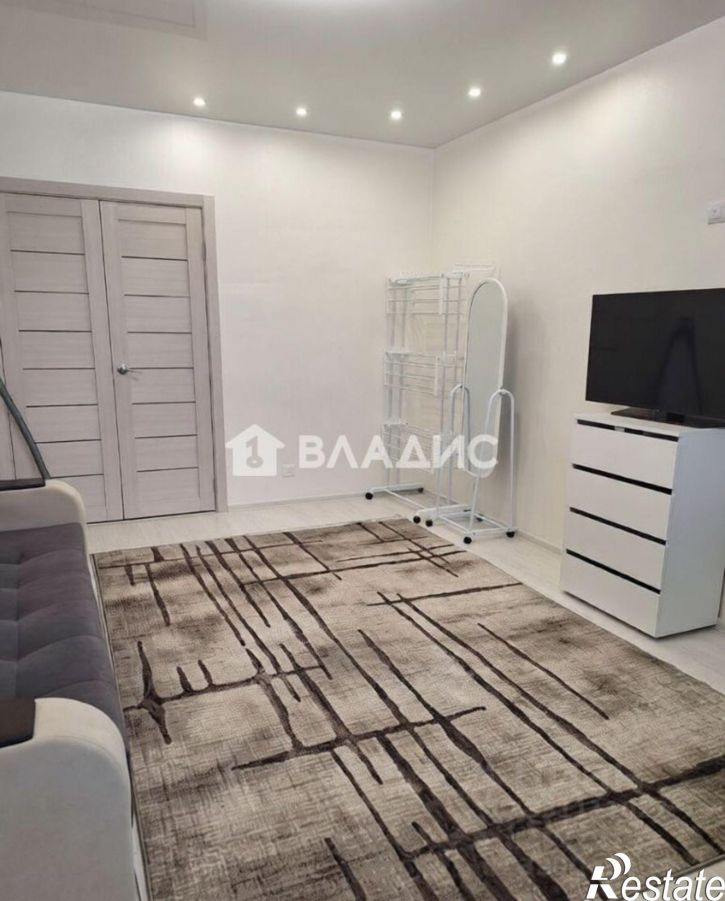 3-комн квартира улица Танкиста Белороссова, 2,  д. 2