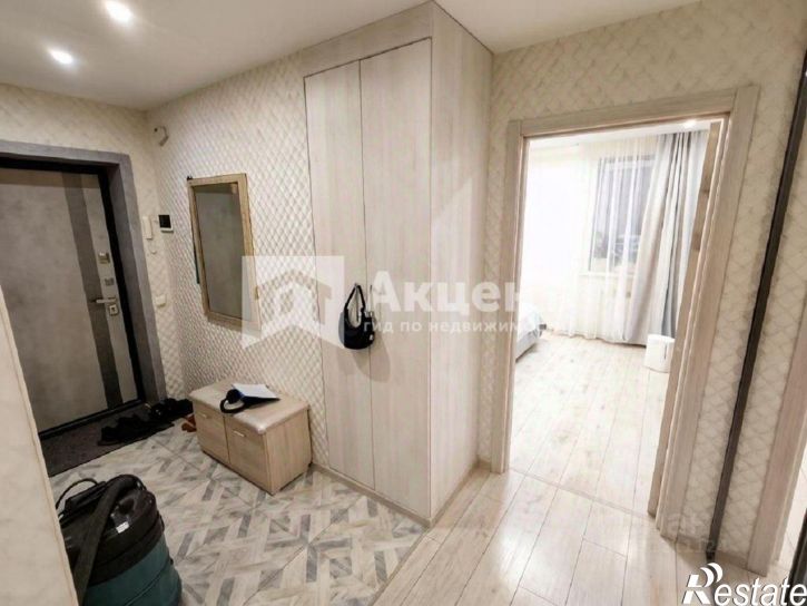 3-комн квартира Революционная улица, 24 к4,  д. 24 к4