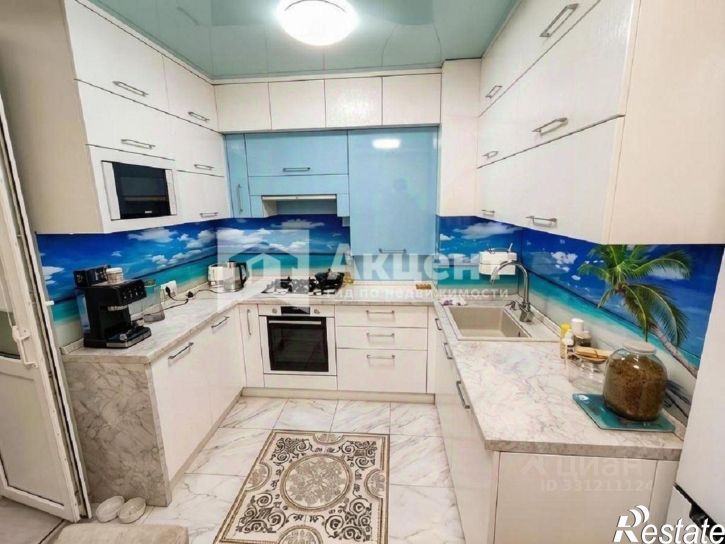 3-комн квартира Революционная улица, 24 к4,  д. 24 к4