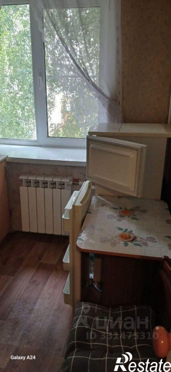 1-комн квартира улица Парижской Коммуны, 15,  д. 15