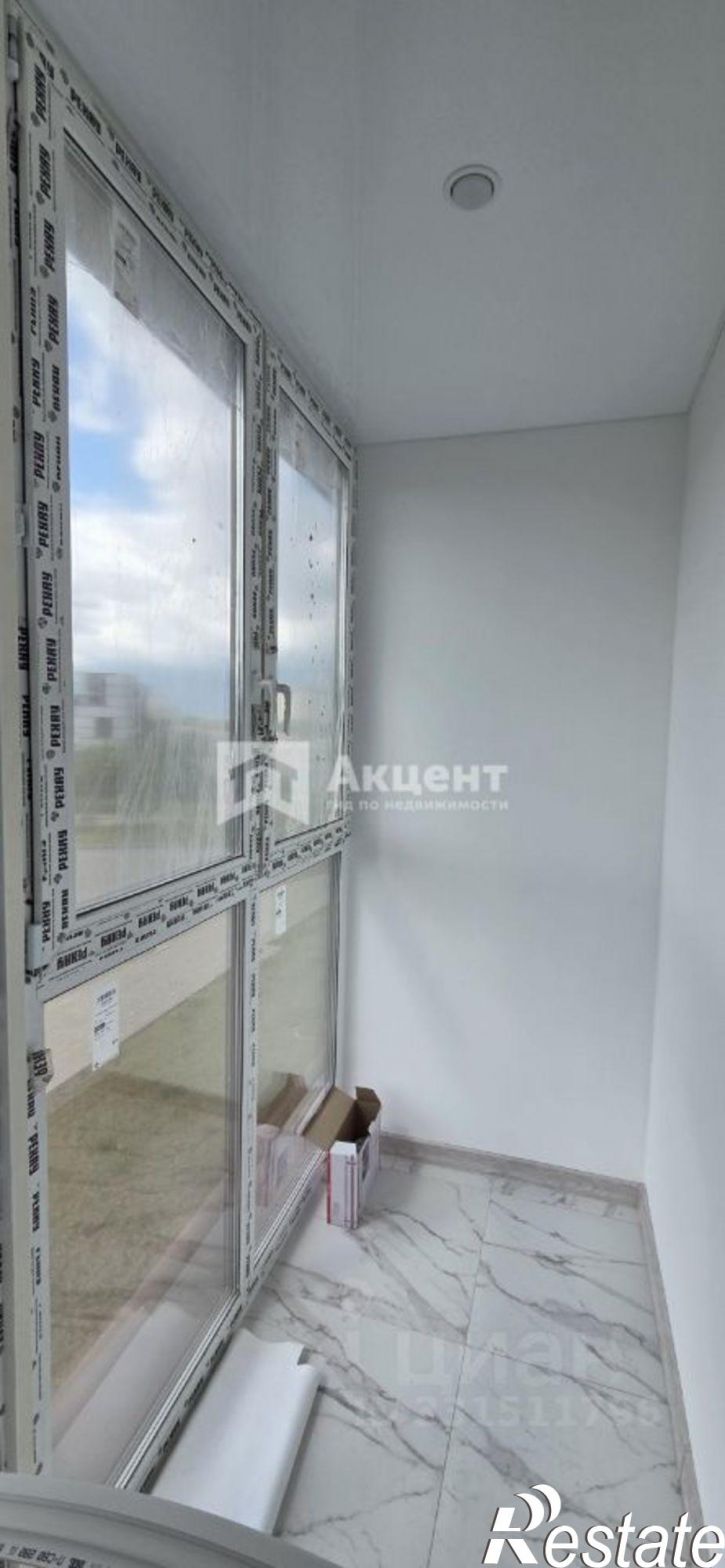 2-комн квартира улица Павла Большевикова, 50 к6,  д. 50 к6