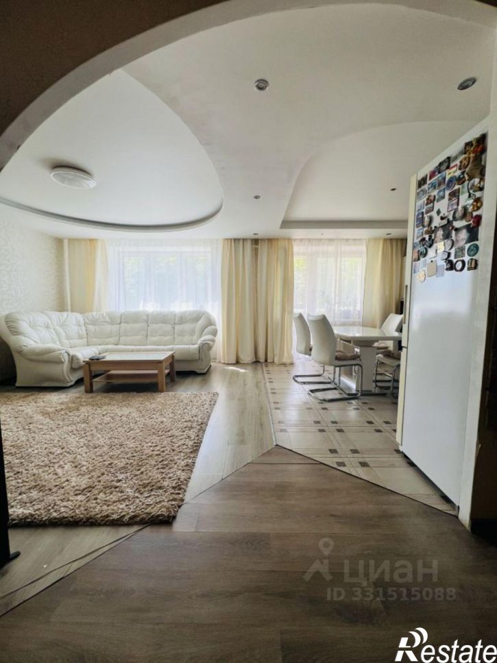 3-комн квартира ул Генерала Горбатова, 23,  д. 23