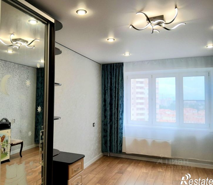 3-комн квартира микрорайон Рождественский, 8
