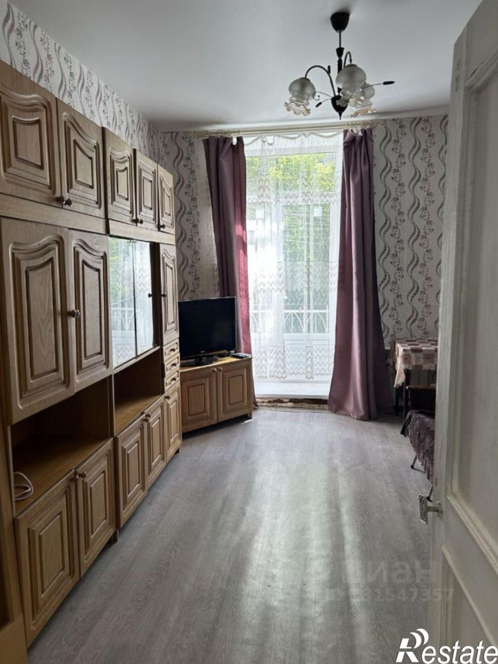 3-комн квартира Конспиративный переулок, 10,  д. 10