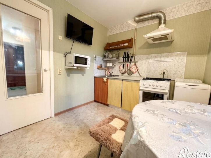 1-комн квартира ул Жарова, 8,  д. 8