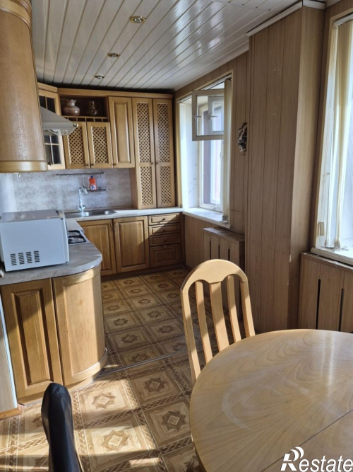 Продажа 4-комн квартиры Красных Зорь ул, 10