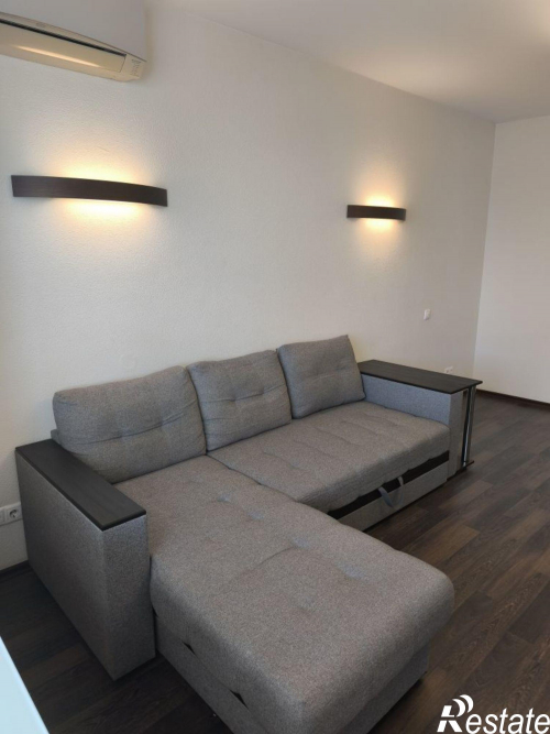 Продажа 1-комн квартиры Московский мкр, 1