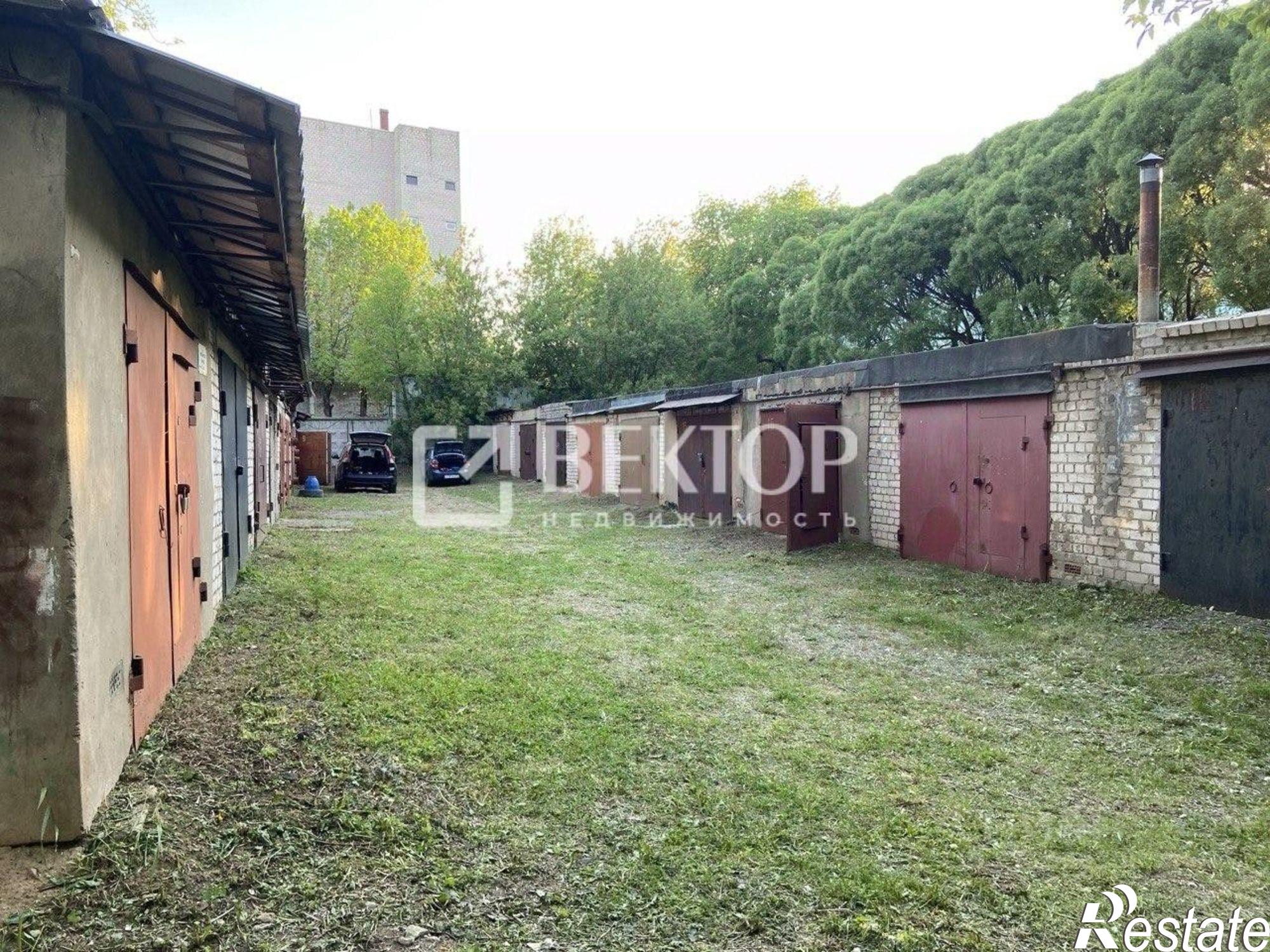 Купить гараж, место в паркинге за 1 050 020 рублей на ул Шошина, 2