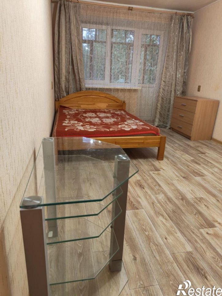 1-комн квартира Каравайковой ул, 137