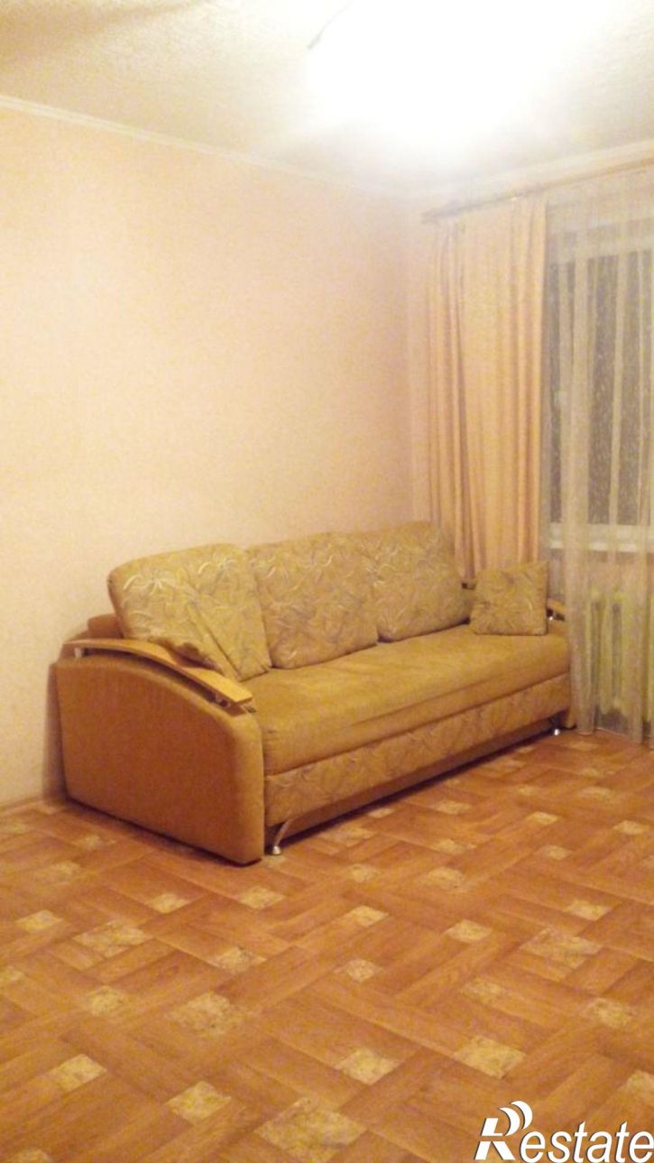 1-комн квартира 10 Августа ул, 56