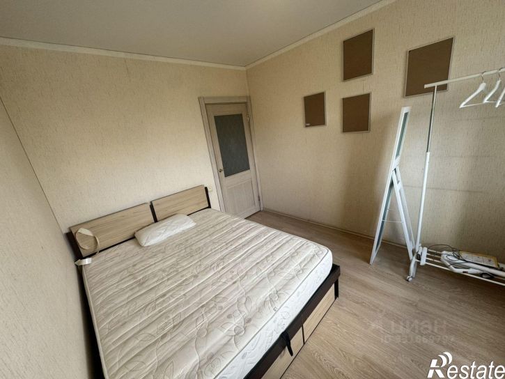 3-комн квартира ул 10 Августа, 56,  д. 56