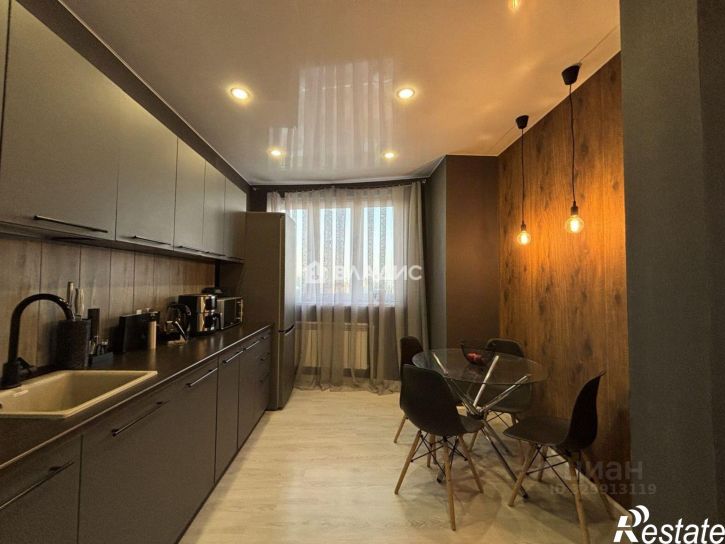 2-комн квартира ул 10 Августа, 85,  д. 85