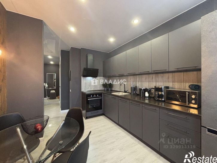 2-комн квартира ул 10 Августа, 85,  д. 85
